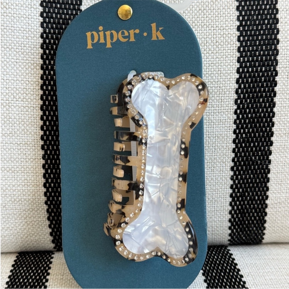 NWT Piper K Bone-Shaped Rhinestone Hair Clip